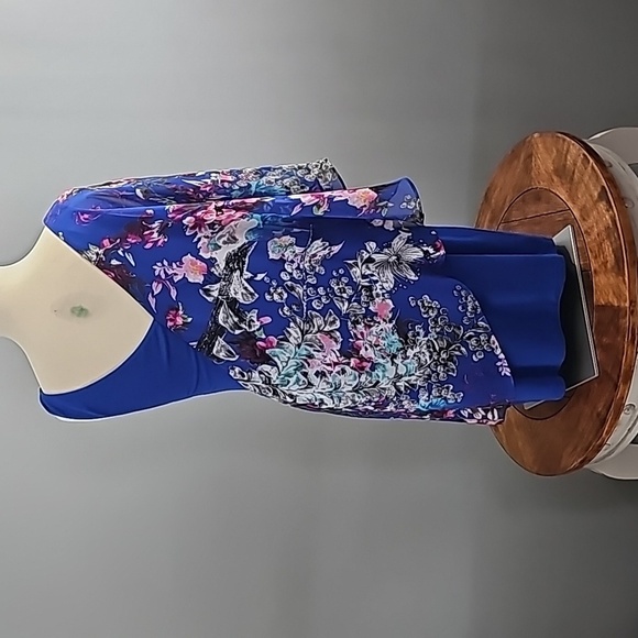 Bebe Beautiful Mini Dress With Sheer  Print Design | Size M - Picture 3 of 6